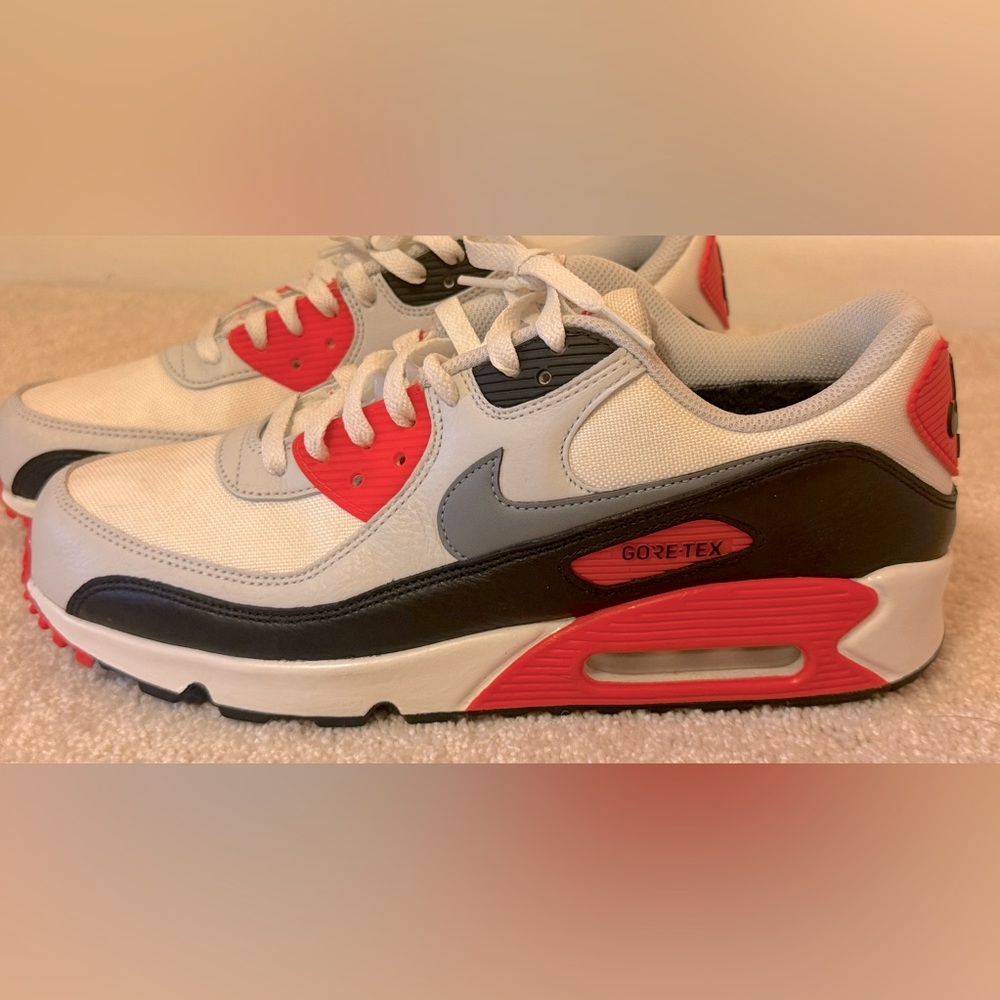 Mens Nike Air Max 90 GTX FD5810-101 White/Black/Bright Crimson No Box size 10.5 - Picture 10 of 10